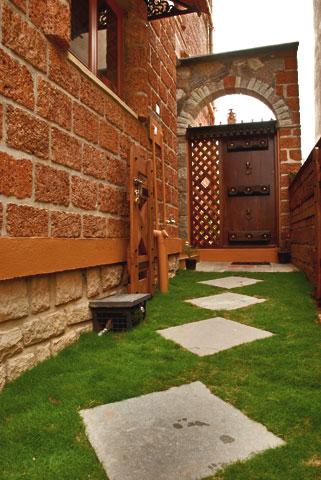 Interior wall created with laterite partition blocks